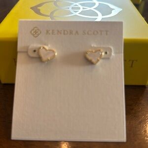 Kendra Scott heart earrings. NWT. Gold & blush pink.
